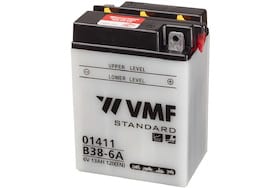 Een startaccu van het merk VMF die gebruikt kan worden voor het starten van motoren