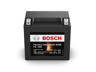 Een afbeelding van de voorkant van een Bosch FA 106 motorfiets accu van 12Ah, ook wel bekend onder het lange artikel nummer de 0 986 FA1 060 en inzetbaar voor de YTX14-4