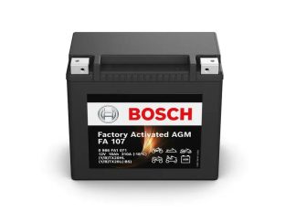 Een afbeelding van de voorkant van een Bosch FA 107 motorfiets accu van 12Ah, ook wel bekend onder het lange artikel nummer de 0 986 FA1 071 en inzetbaar voor de YTX20L-4 / YTX20L-BS