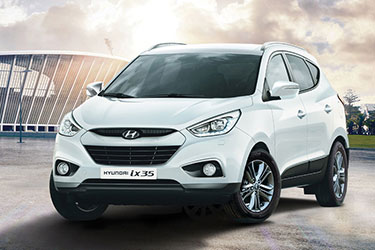 Een witte hyundai iX35