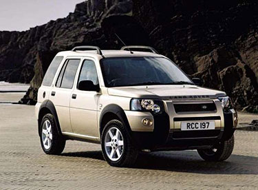 Afbeelding van een zilveren Land Rover Freelander