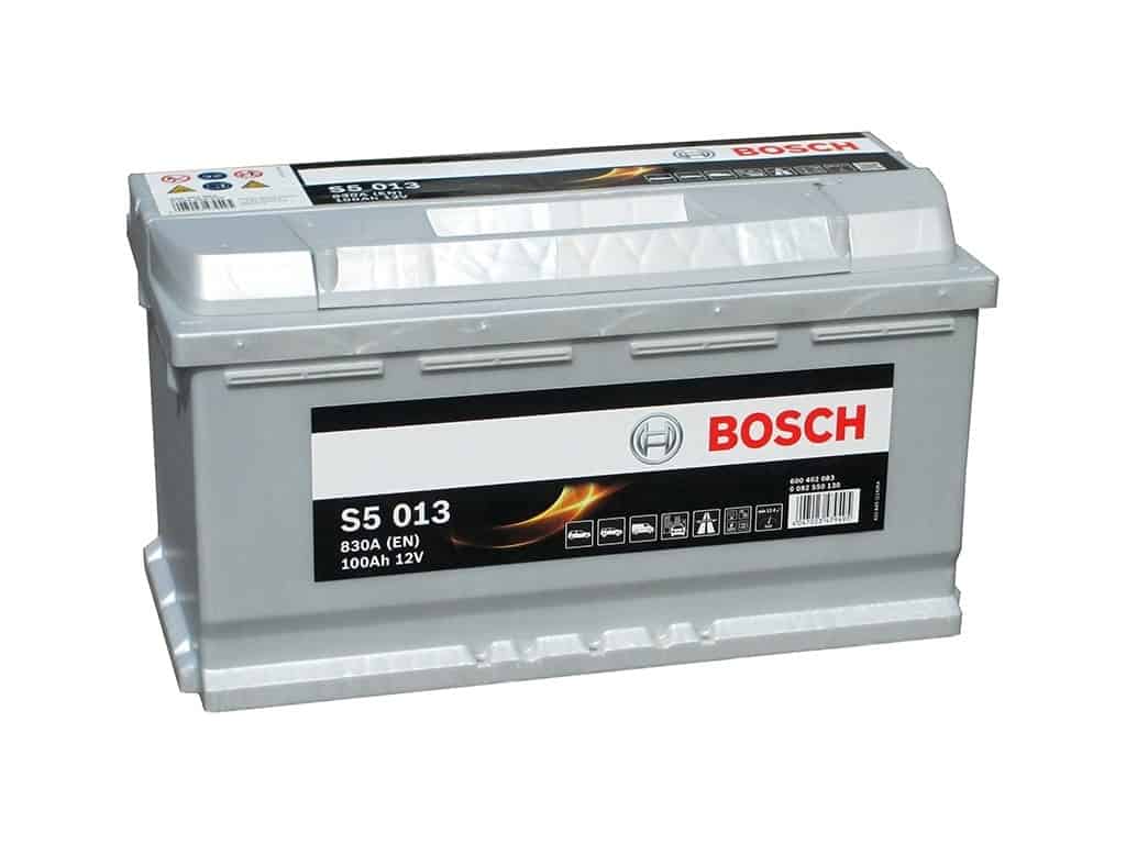 Bosch S5013 - Autobatterie - 100A/h - 830A - Blei-Säure-Technologie - für  Fahrzeuge ohne Start-Stopp-System